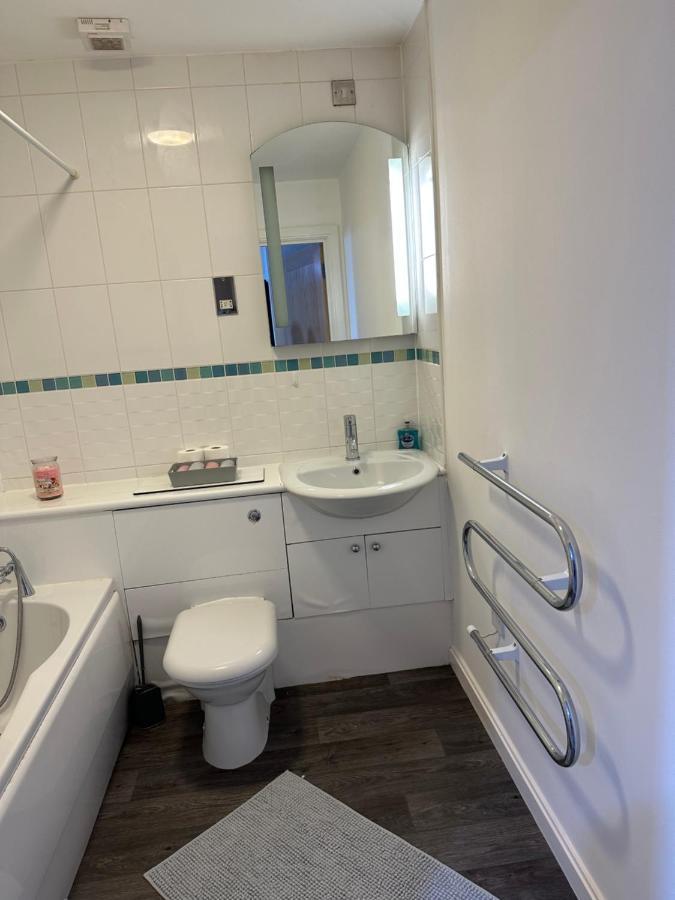 2 Bed Modern Apartment Swansea Exterior photo